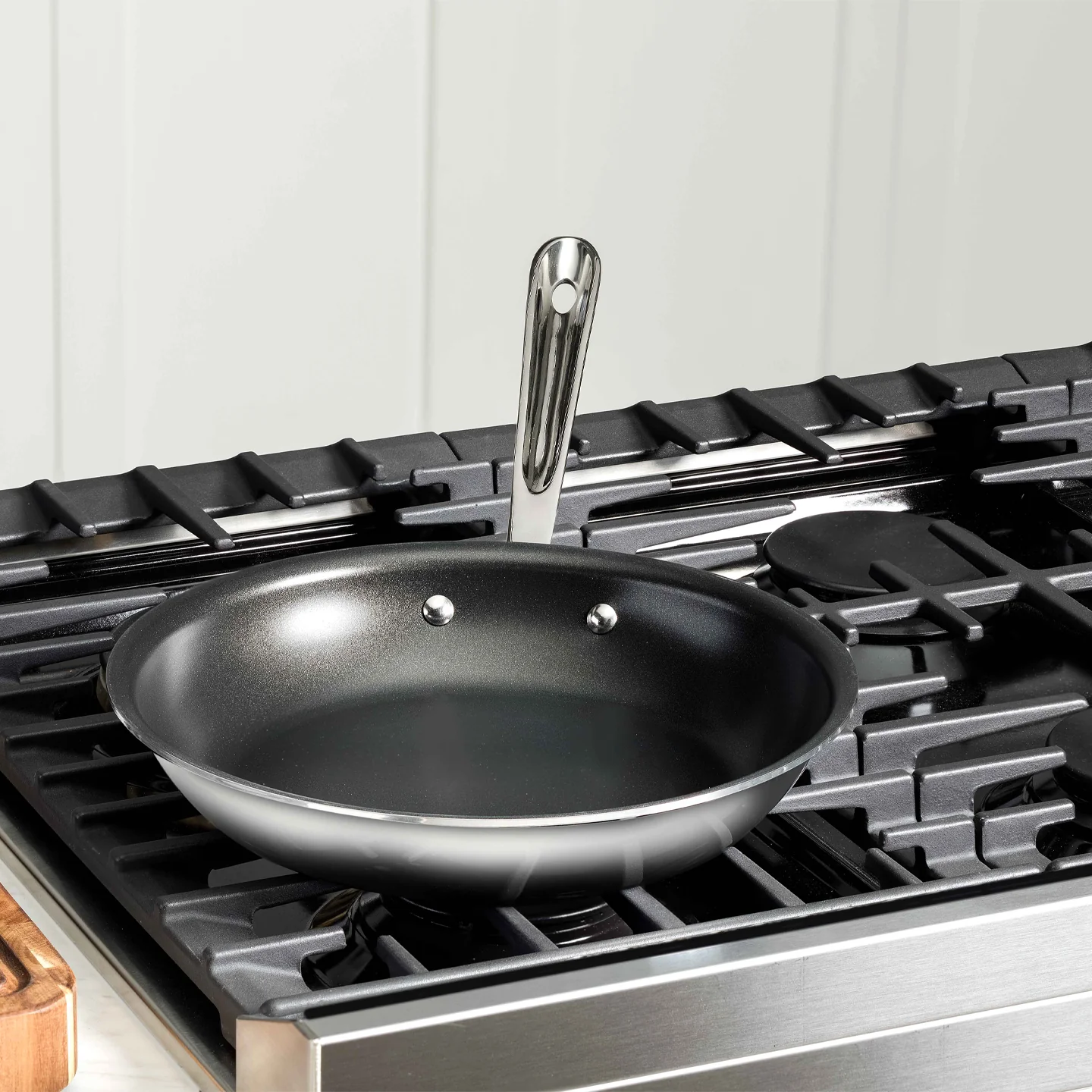 All-Clad D3 / TriPly Non-Stick Frying Pan - Image 5