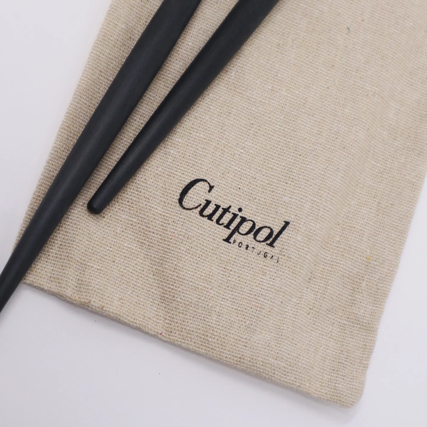 Cutipol Goa Salad Servers / Gift Bag / Black & Stainless Steel - Image 4