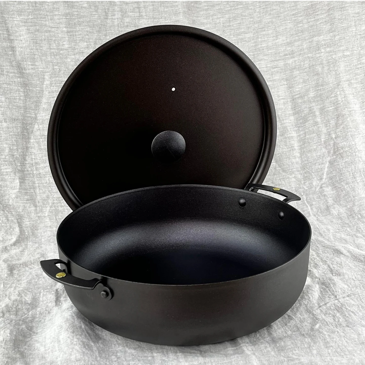 Netherton Foundry Saute Casserole with Lid - Image 2