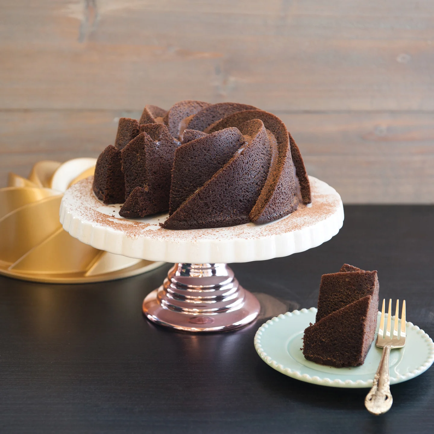 Nordic Ware Heritage Bundt Pan Gold / 10 Cup - Image 3