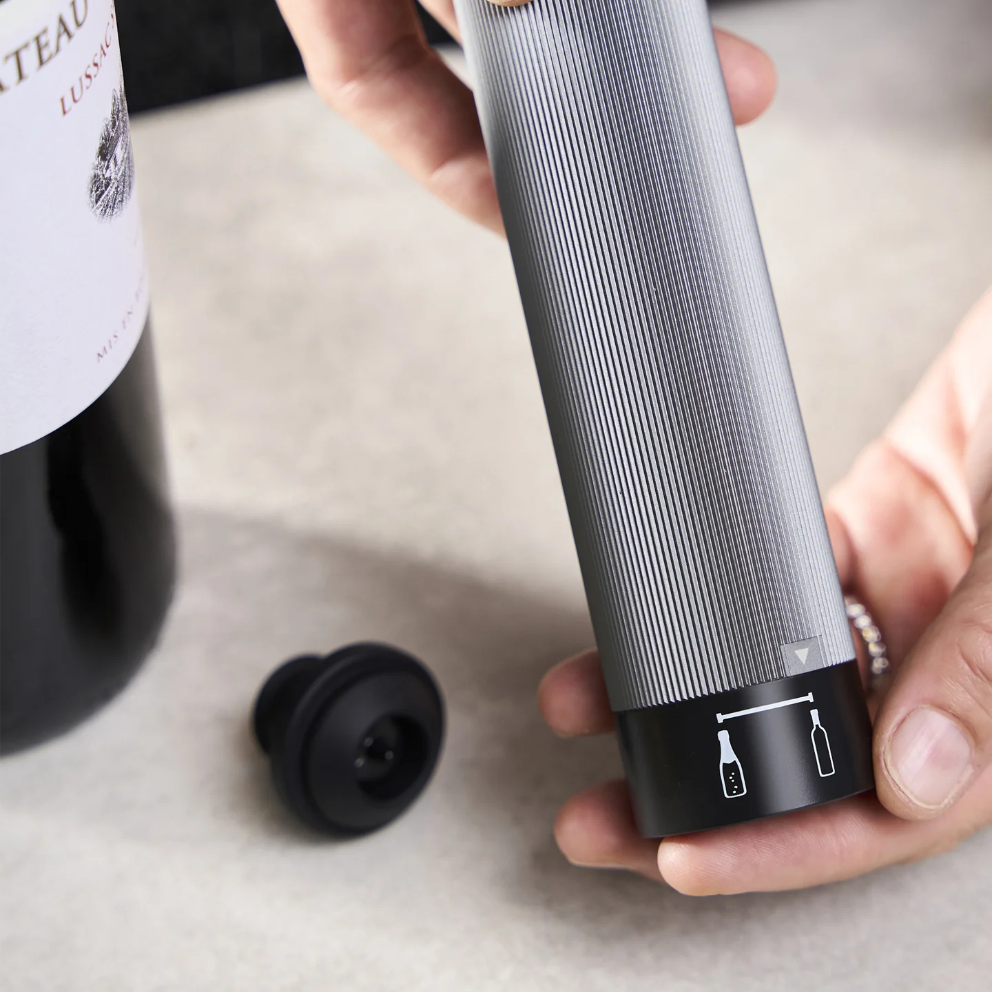 Peugeot Line Preserve Manual Wine & Champagne Vacuum Pump / Carbon - Image 3