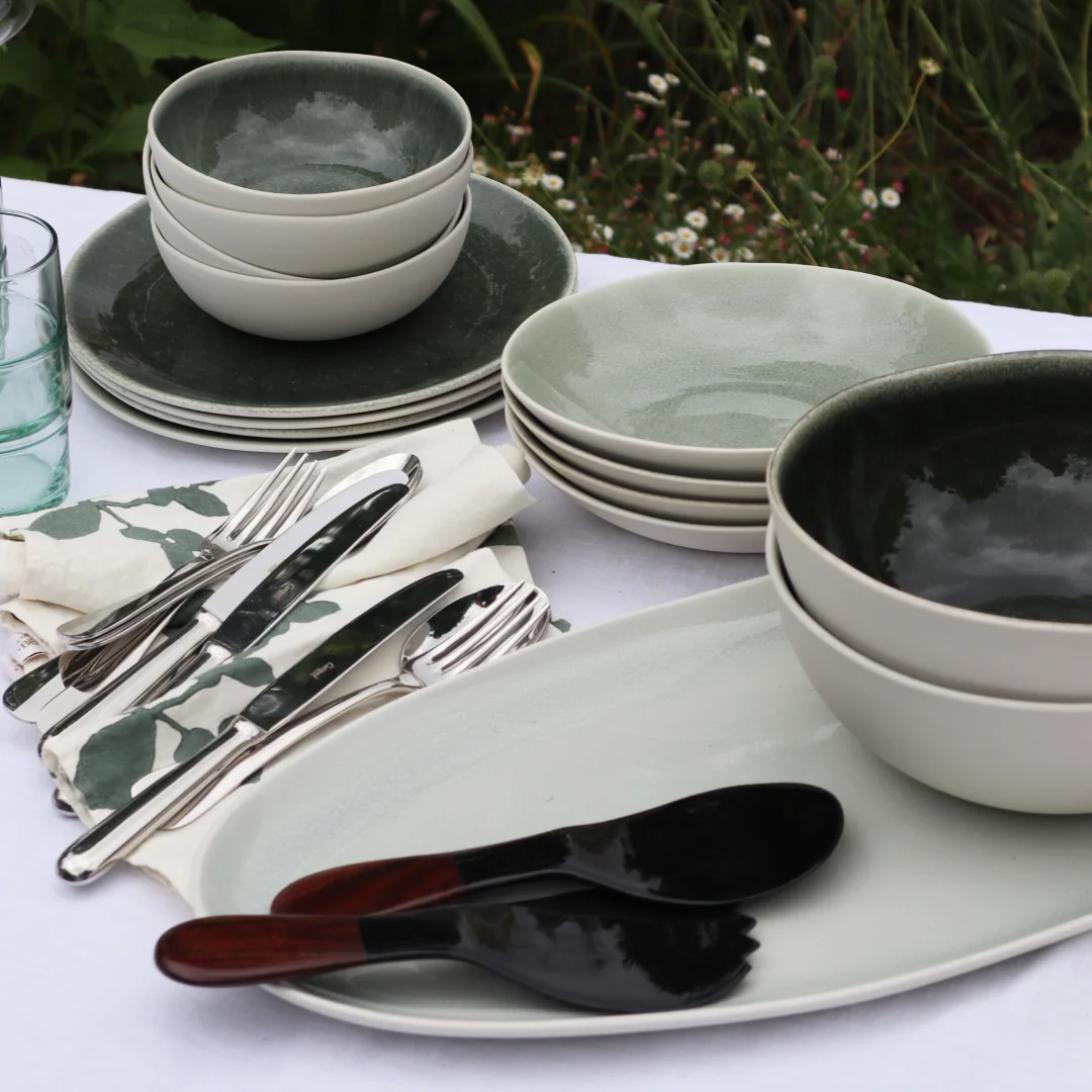 Sarah Petherick Short Salad Servers / Rosewood & Horn - Image 3