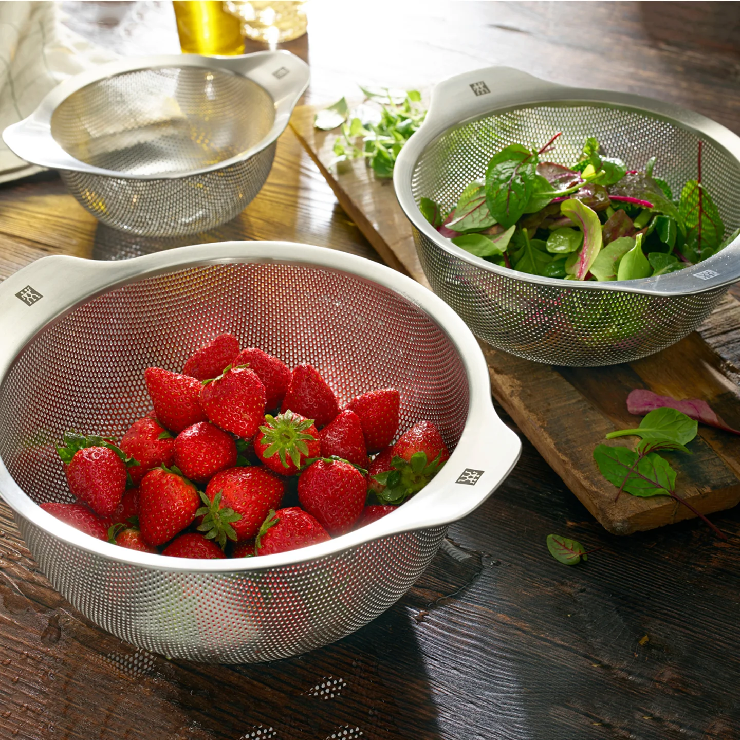 Zwilling Stainless Steel Colander Two Handle - Image 5