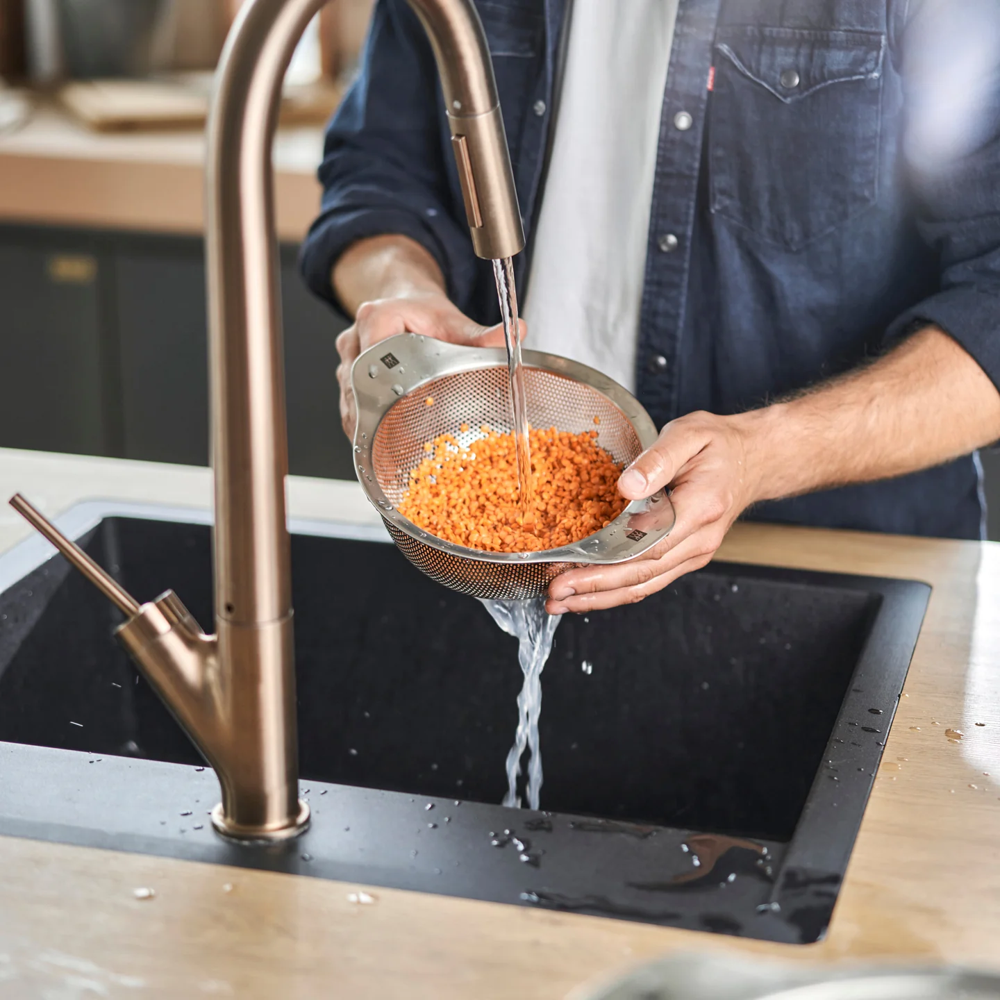 Zwilling Stainless Steel Colander Two Handle - Image 7